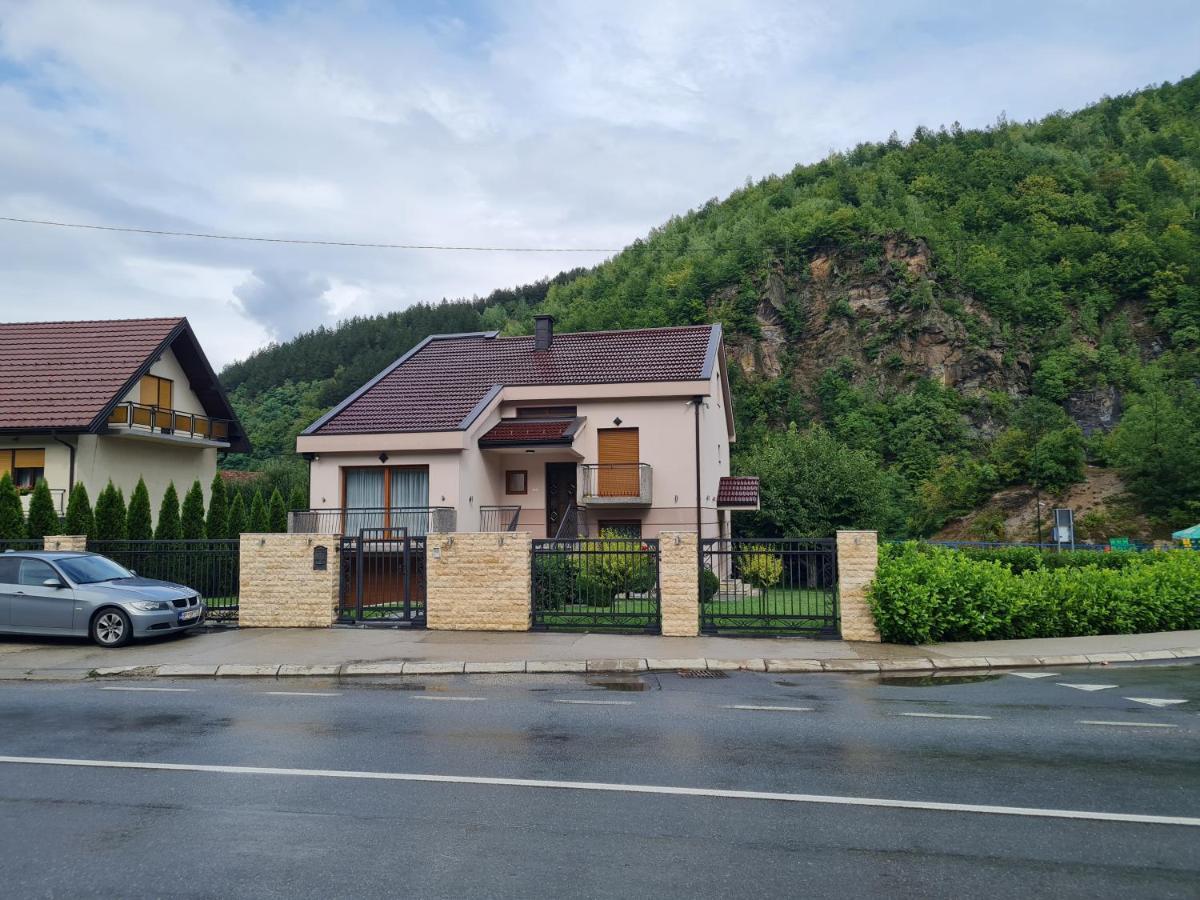 Apartmani Minjevic Bijelo Polje Esterno foto